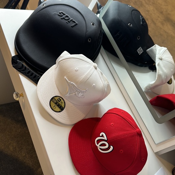 59  FIFTY HATS NEVER WORN MINT CONDITION WITH HAY CASE - Picture 2 of 4